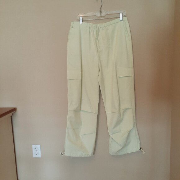 WAYF Drawstring Cargo Pants NWT - Picture 3 of 16